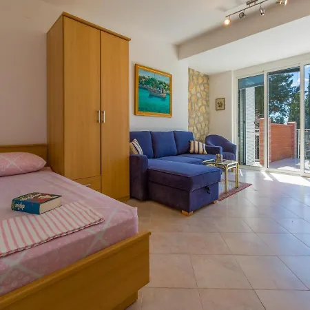 Апартаменты House Lipert Ядраново