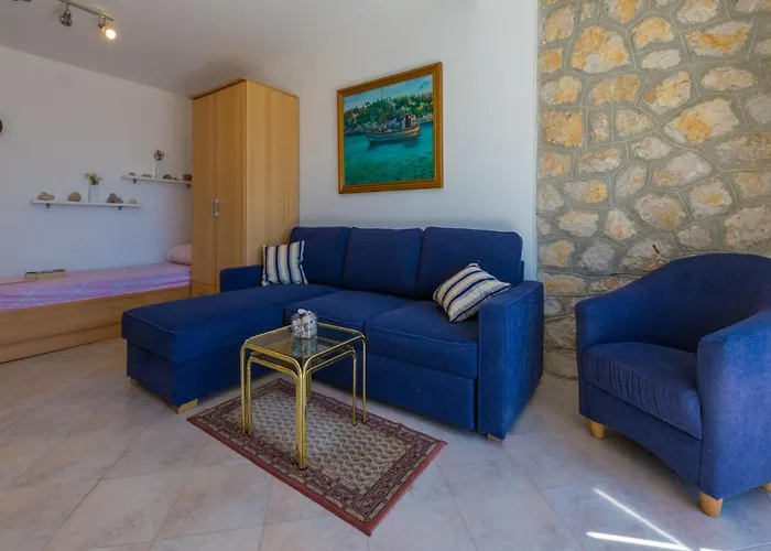 Apartman House Lipert *