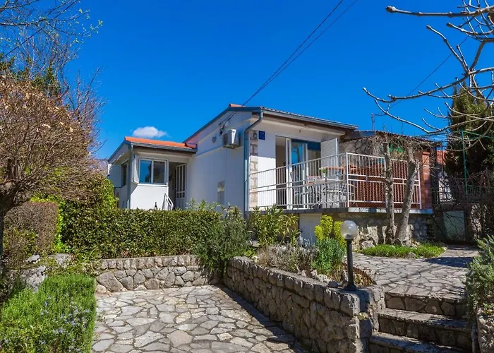 Apartman House Lipert *